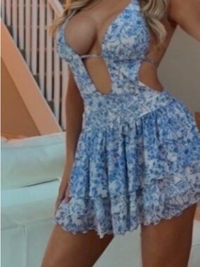 Pretty blue and white floral mini dress